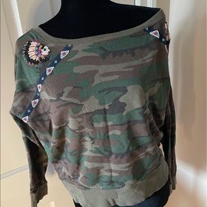 Off shoulder sweatshirt